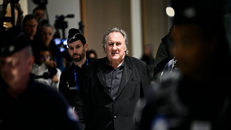 Gérard Depardieu abandonne ses poursuites contre France Télévisions