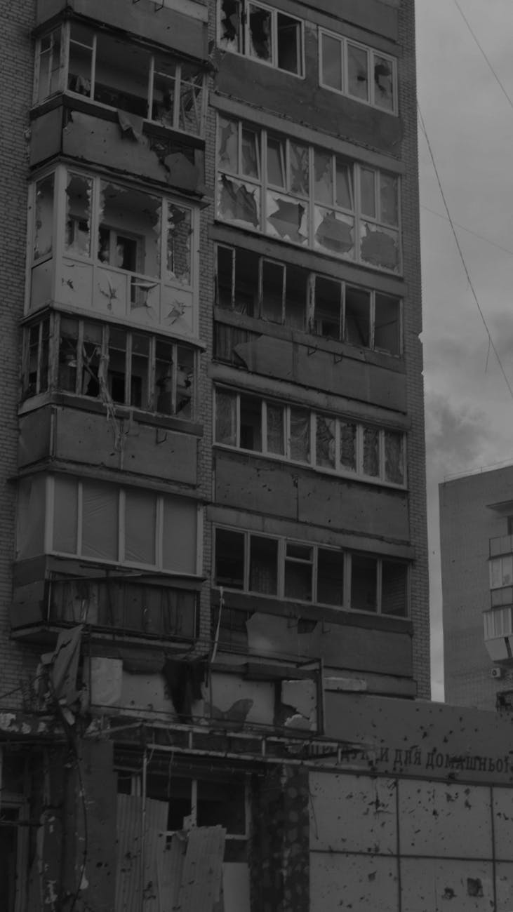 censure en Russie illustration for Russie la censure LGBT rattrape le géant de l'édition Eksmo