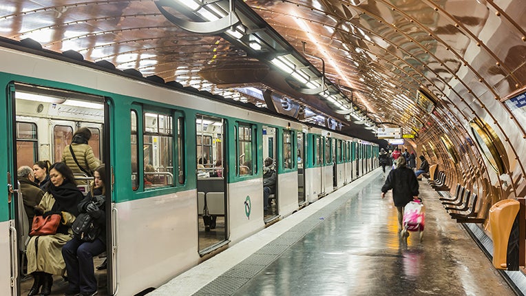 Mais c’est quoi ces affiches bizarres qu’on a vues cette semaine dans le métro ?