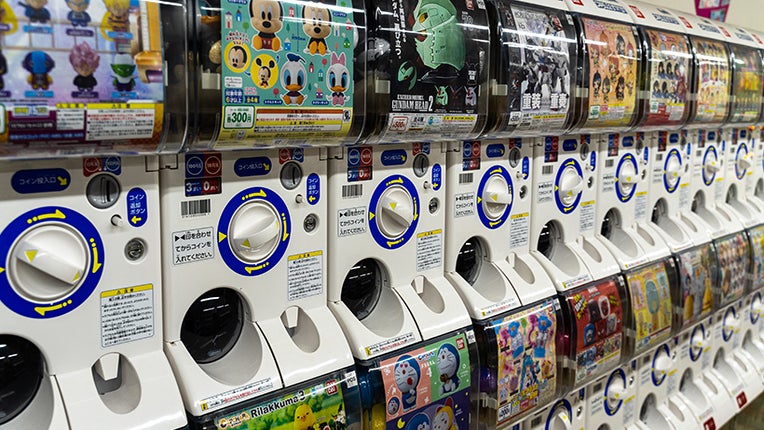 Mais c’est quoi cette boutique de « gashapon » qui ouvre à Paris ?